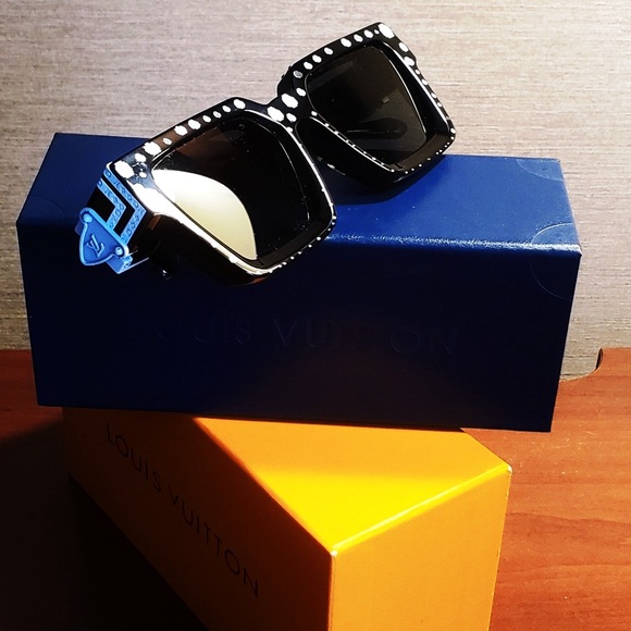 Louis Vuitton x Yayoi Kusama Millionaire Sunglasses Black White Polka Dots - Picture 7 of 10